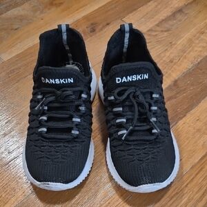 Danskin Stunt-G Kids Black Sneakers Size 2